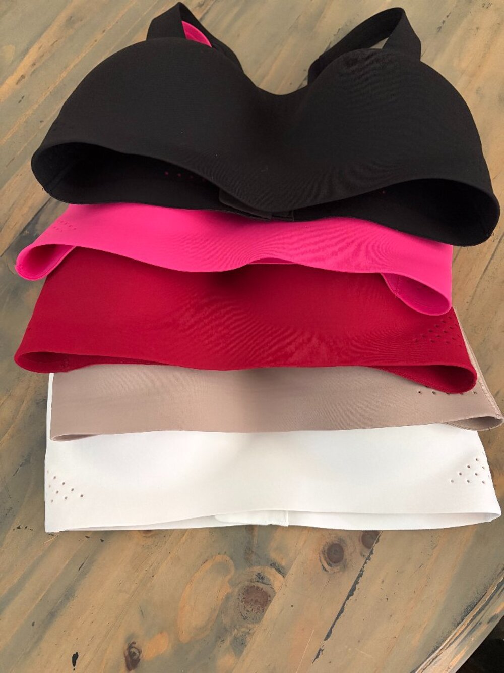 Victoria Secret VSX featherweight sports bras